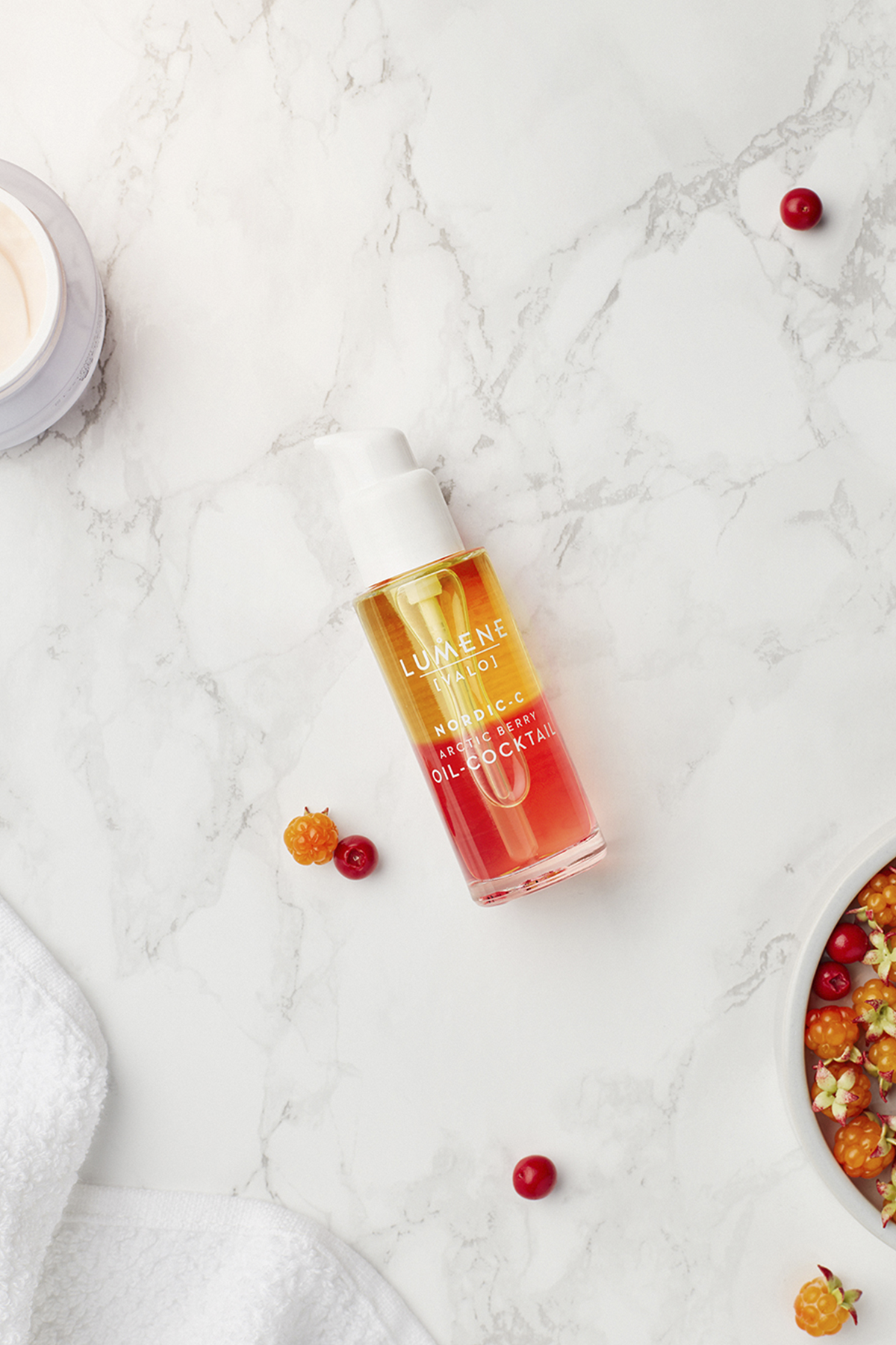 Nordic C Arctic Berry Işıltı Veren Beyleyici Serum 30 ml