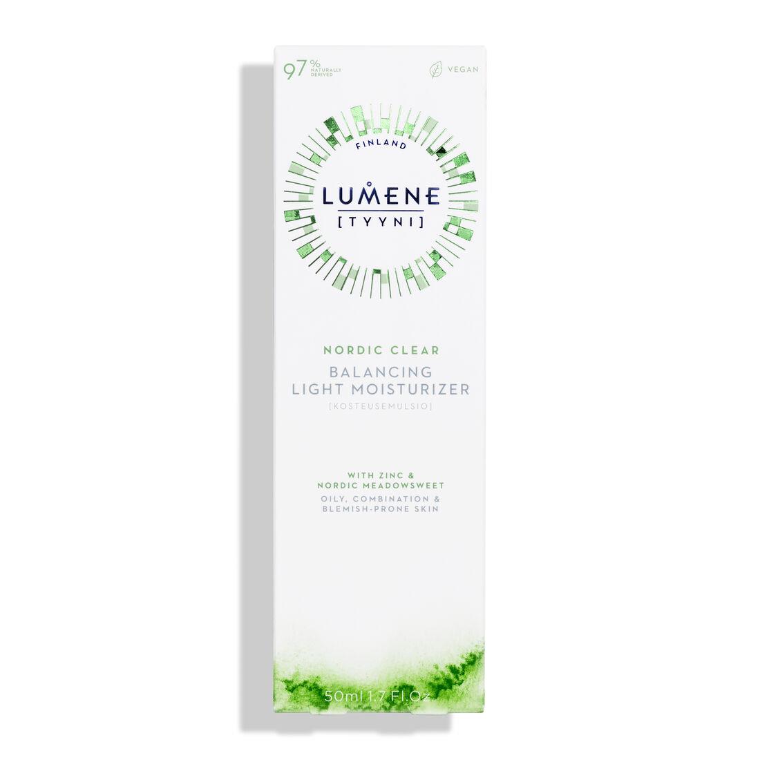 Nordic Clear Yağlı ve Akneye Eğilimli Ciltler İçin Mat Nemlendirici 30 ml