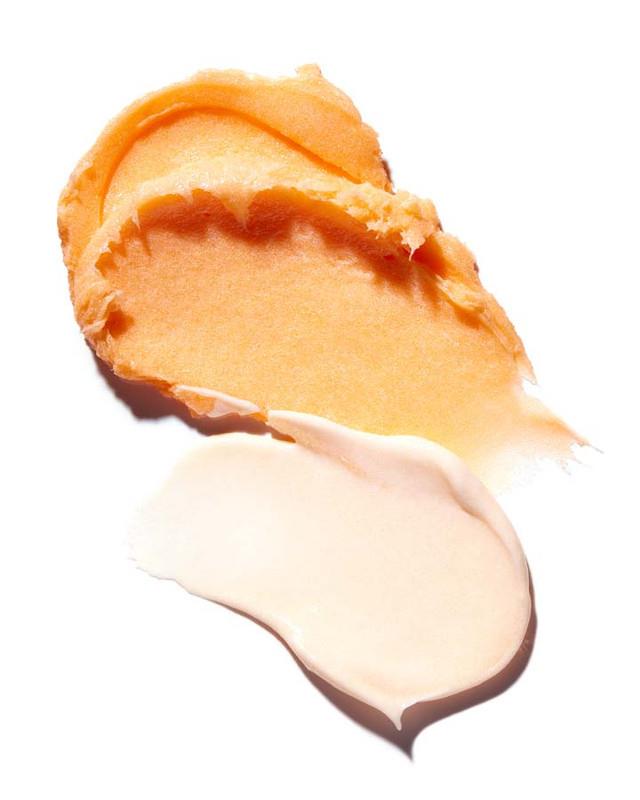 Vita-C Triple Exfoliating Facial - Altın ile Kapsüle Edilmiş C Vitamini İçeren Cilt Yenileyici Profesyonel Ev Peelingi